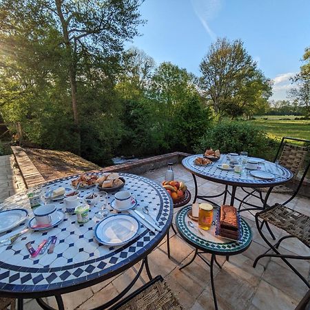 Bed and Breakfast Le Moulin Grenon Mézilles Exterior foto