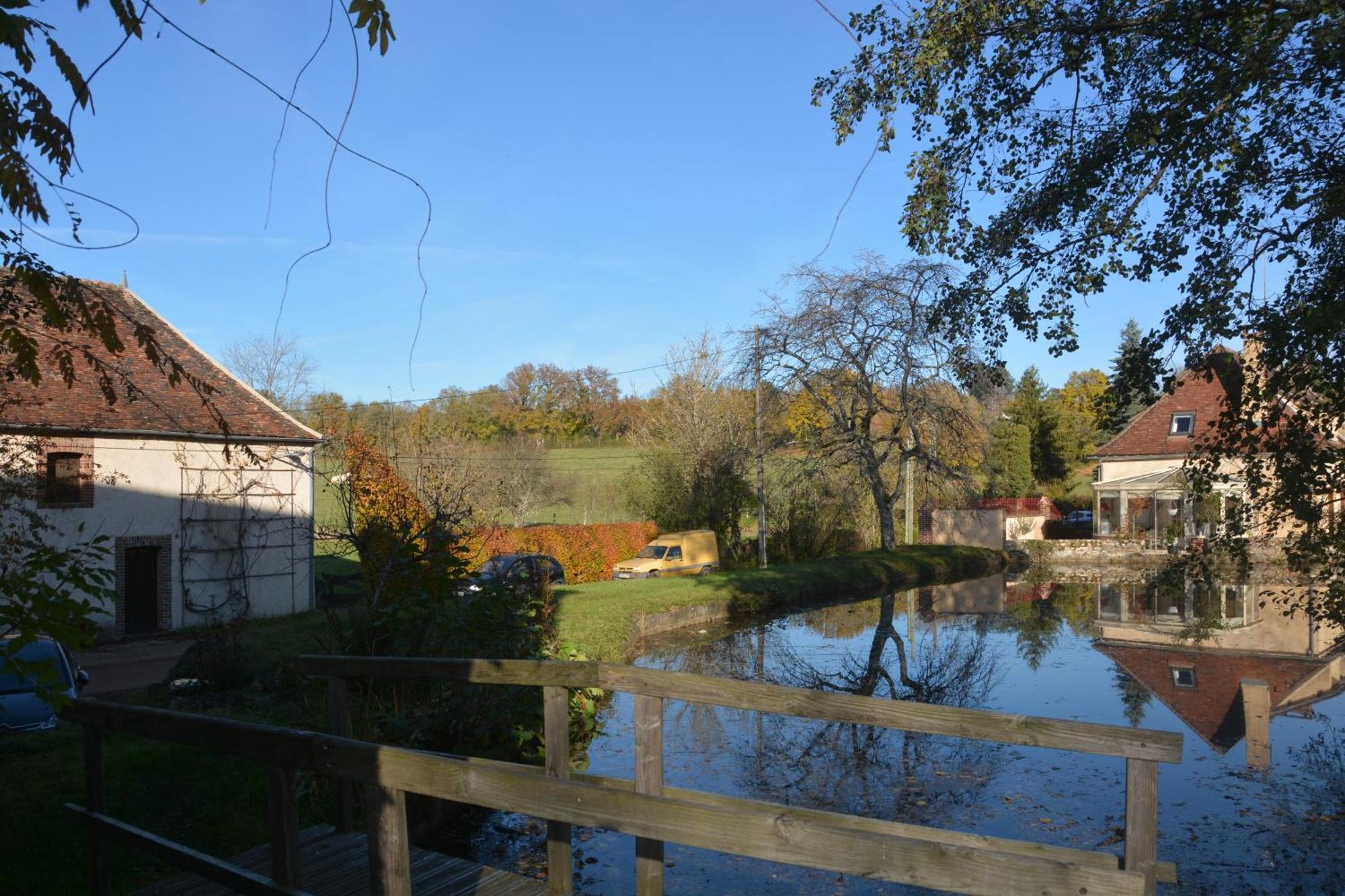 Bed and Breakfast Le Moulin Grenon Mézilles Exterior foto